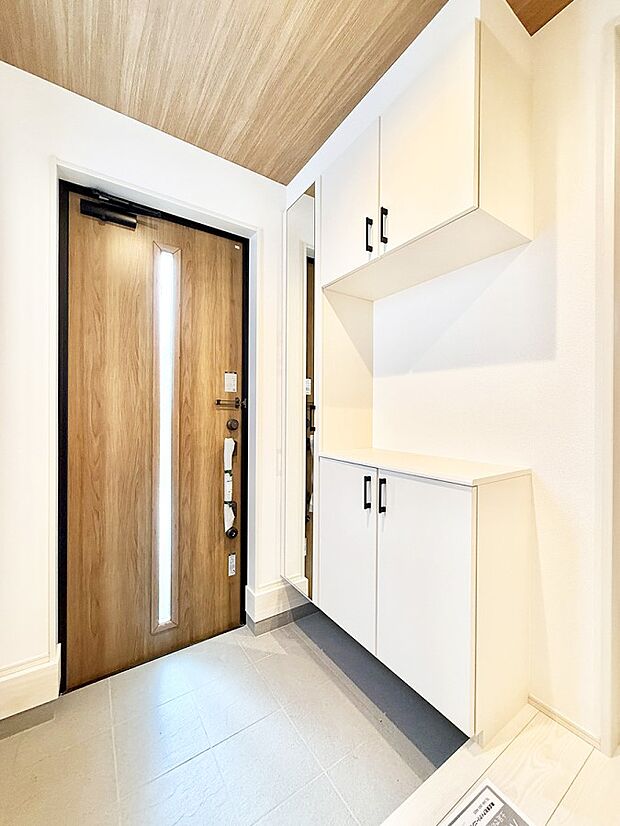 ■ ここから始まる一日、すっきり整った玄関