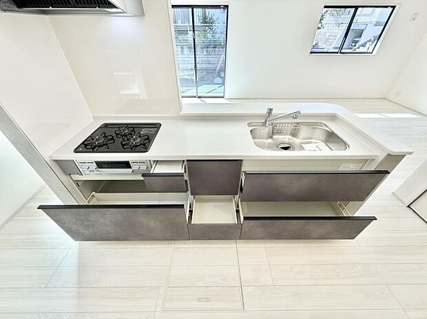 ■料理がもっと楽しくなる、快適なキッチン空間