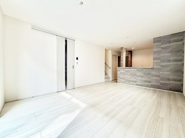 ■くつろぎと笑顔が集まる、心温まるリビング