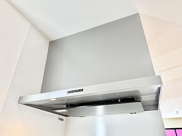 ■調理時の蒸気や匂いが換気扇に誘導され、効率的に排煙ができます。