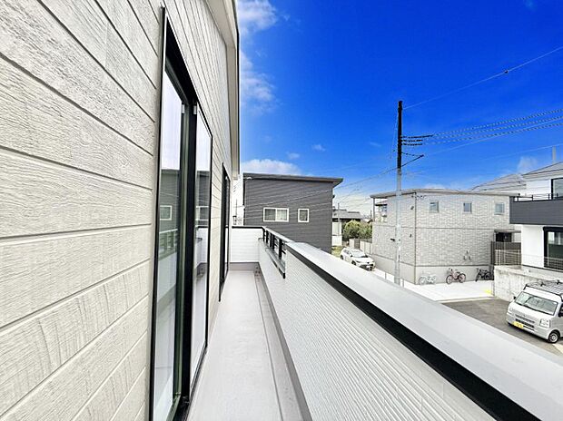 ■ 季節の移ろいを感じられる開放的な空間です