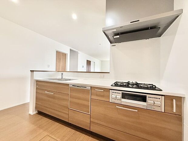 ■シンプルで機能的、毎日使いやすいキッチン