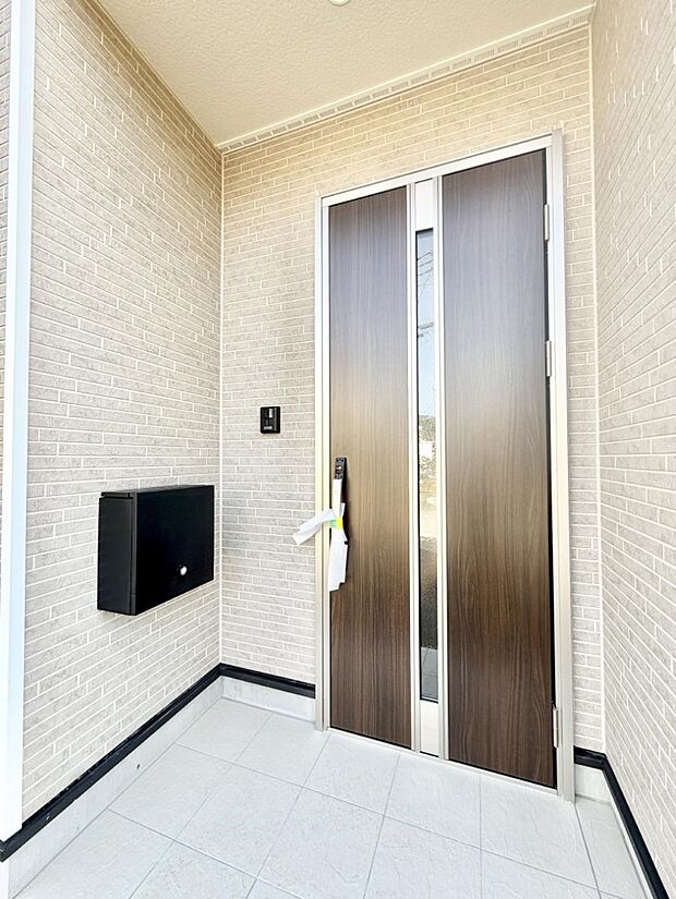 ■ 心地よい暮らしへとつながる、温かい玄関