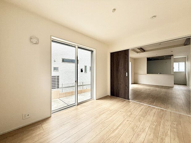 ■窓の配置や通気性の良い設計で部屋の空気がこもらず、常に新鮮な空気が流れます