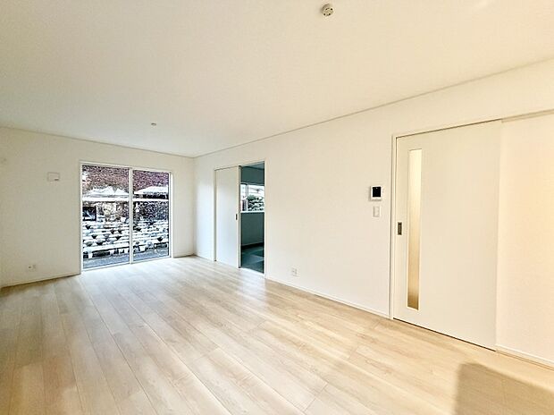 ■くつろぎと笑顔が集まる、心温まるリビング