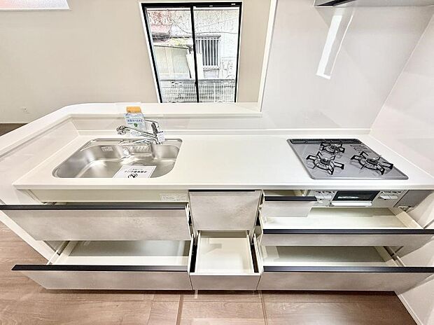 ■料理がもっと楽しくなる、快適なキッチン空間