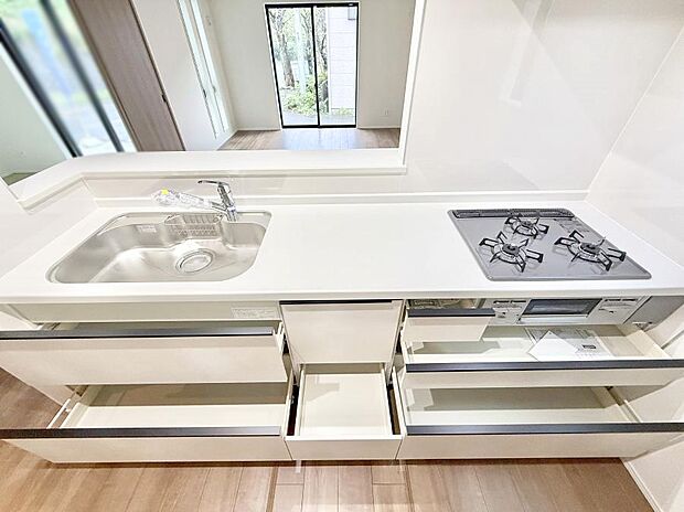 ■料理がもっと楽しくなる、快適なキッチン空間