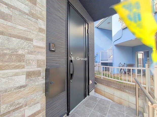 ■ 心地よい暮らしへとつながる、温かい玄関