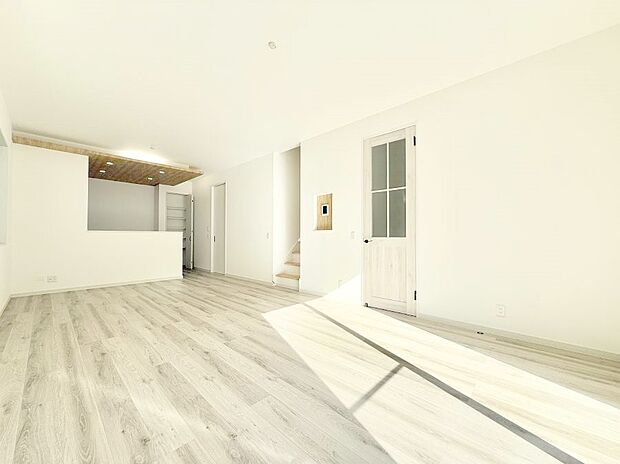 ■くつろぎと笑顔が集まる、心温まるリビング