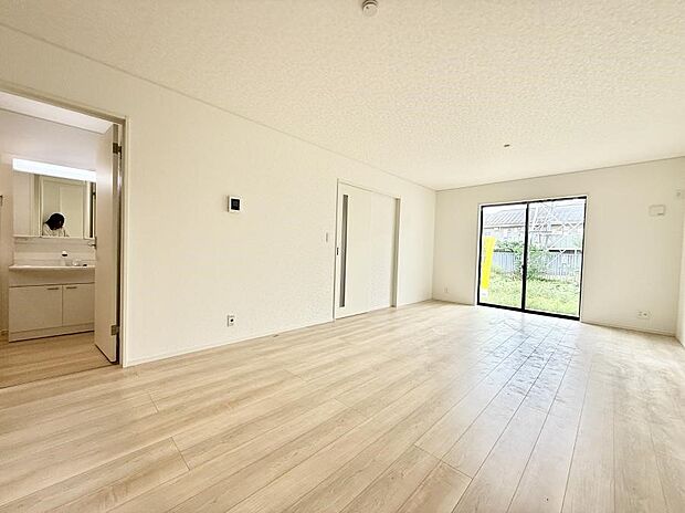 ■くつろぎと笑顔が集まる、心温まるリビング