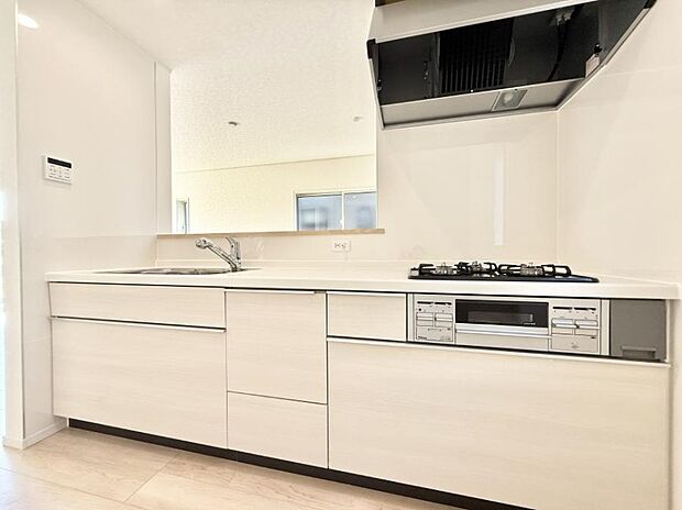 ■シンプルで機能的、毎日使いやすいキッチン