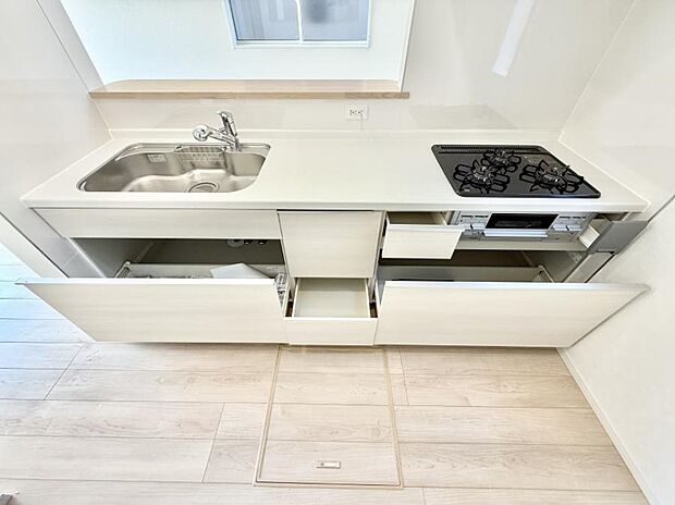 ■家族の絆を深める、温もりのあるキッチン