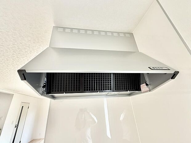 ■調理時の蒸気や匂いが換気扇に誘導され、効率的に排煙ができます。