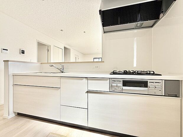 ■シンプルで機能的、毎日使いやすいキッチン