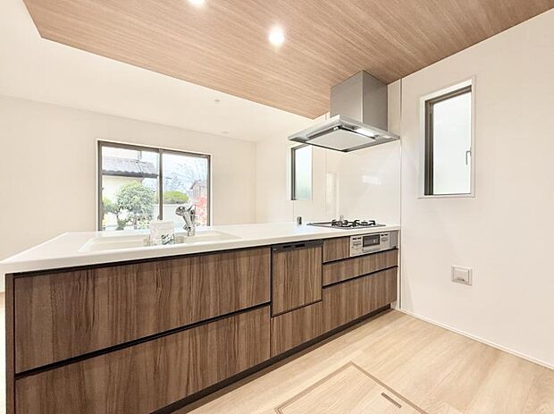 ■家族の絆を深める、温もりのあるキッチン