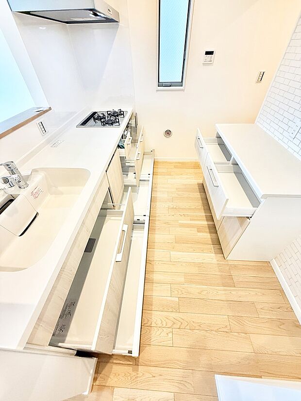 ■美味しい時間が生まれる、笑顔あふれるキッチン