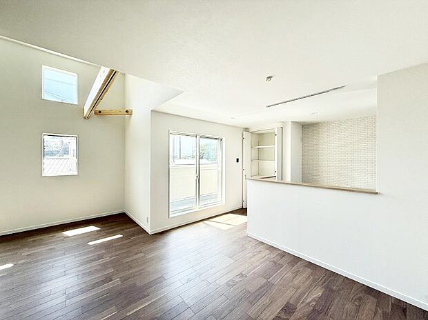 ■くつろぎと笑顔が集まる、心温まるリビング