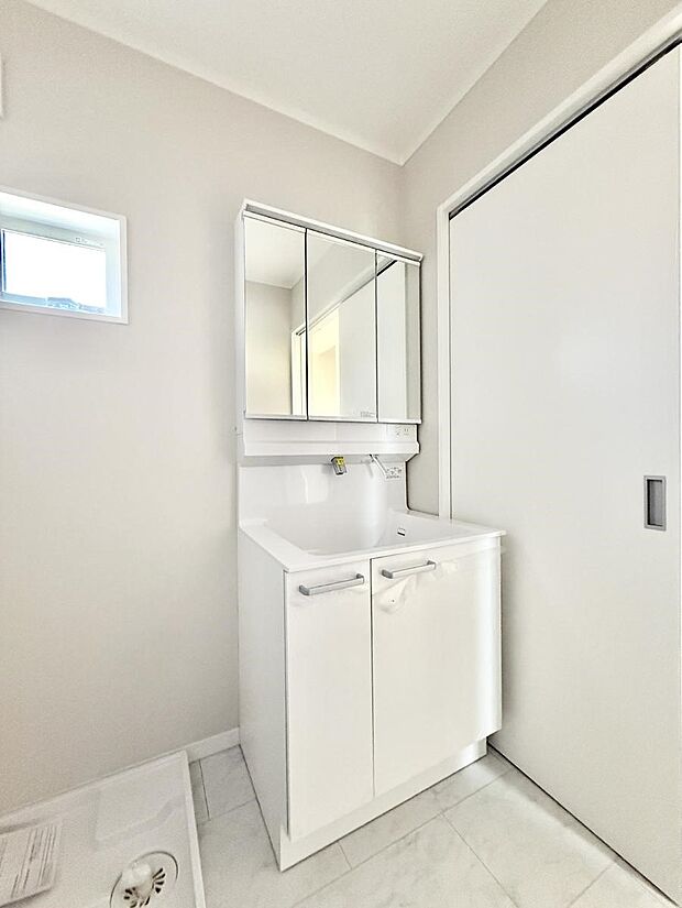 ■朝の準備がスムーズにできる広さです