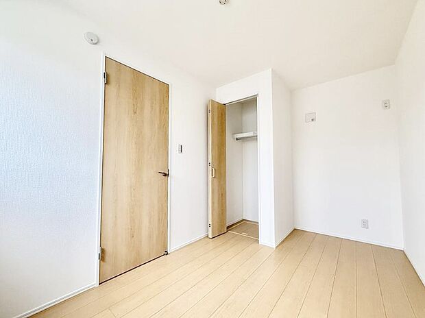 ■落ち着いた色合いのお部屋で穏やかな時間を楽しめます