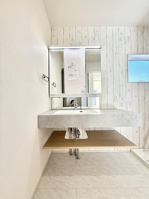 ■朝の準備がスムーズにできる広さです