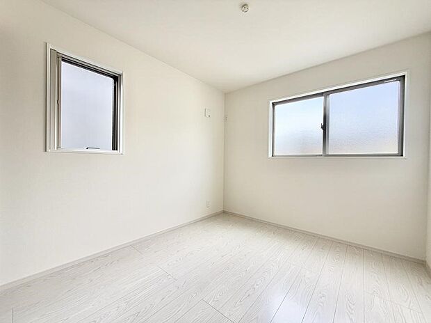 ■窓の配置や通気性の良い設計で部屋の空気がこもらず、常に新鮮な空気が流れます