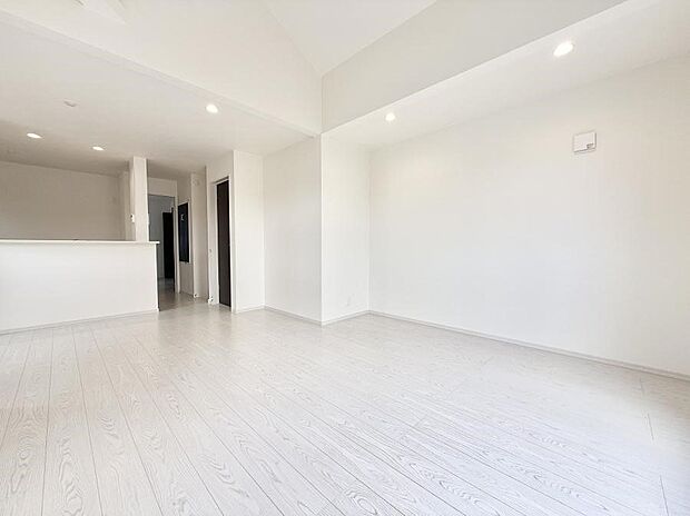 ■心落ち着く場所、ゆったり過ごせるリビング