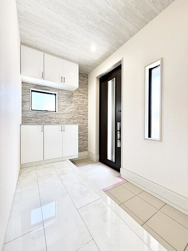 ■ シンプルで美しく、快適な暮らしの入り口