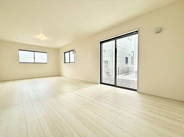 ■くつろぎと笑顔が集まる、心温まるリビング