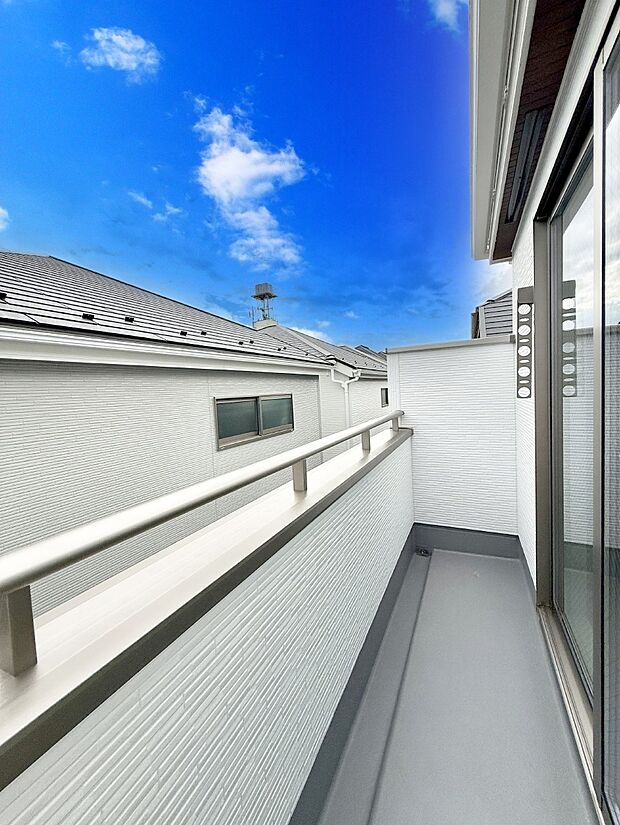 ■ 季節の移ろいを感じられる開放的な空間です