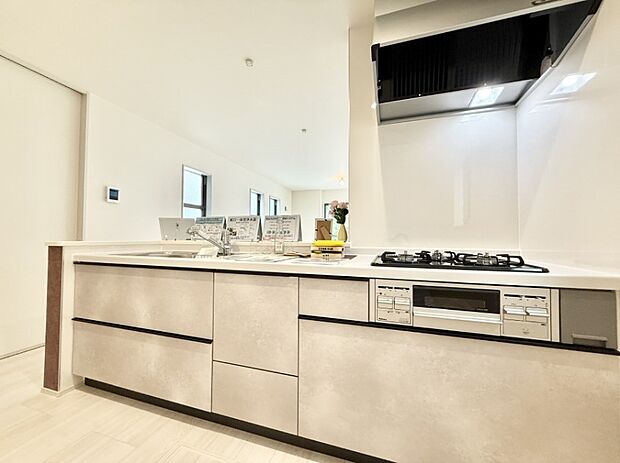 ■家族の絆を深める、温もりのあるキッチン