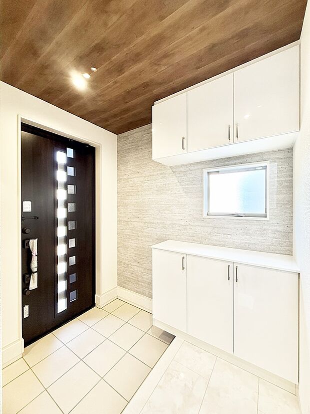 ■ シンプルで美しく、快適な暮らしの入り口