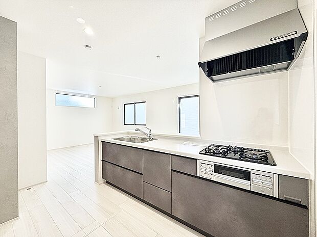 ■シンプルで美しく心地よい時間を生むキッチン空間