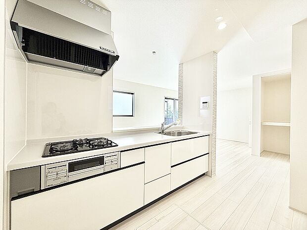 ■家族の絆を深める、温もりのあるキッチン