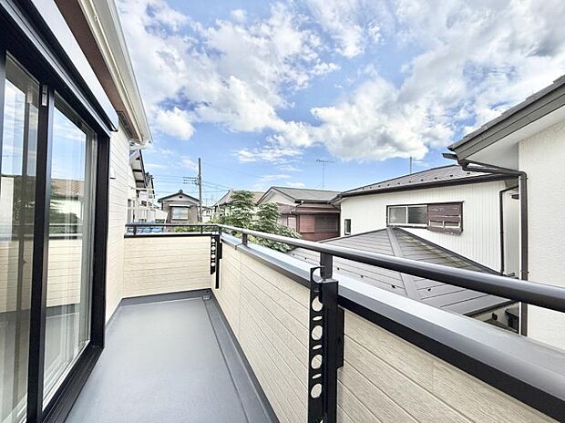 ■ 季節の移ろいを感じられる開放的な空間です