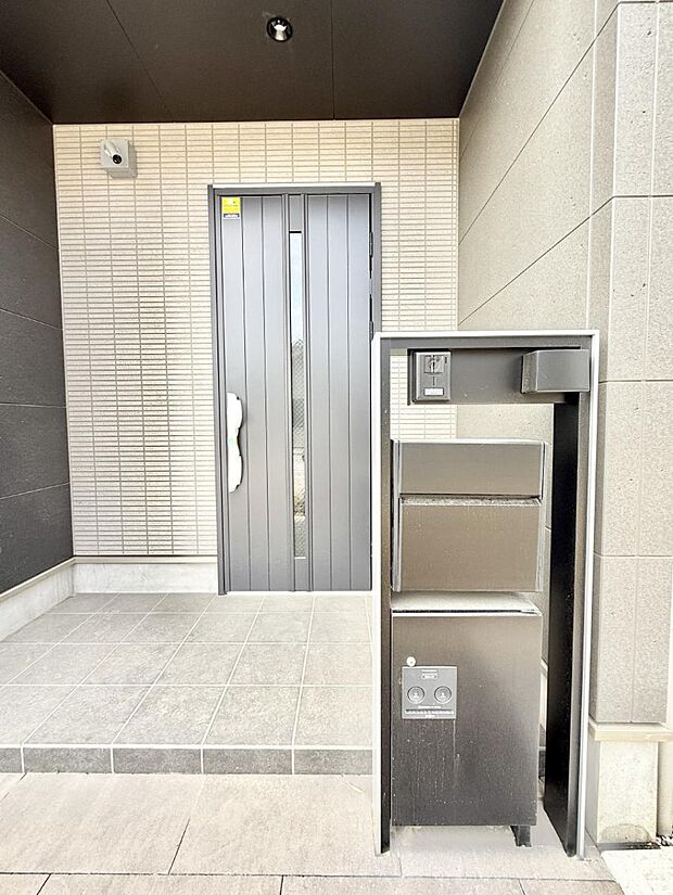 ■ 心地よい暮らしへとつながる、温かい玄関