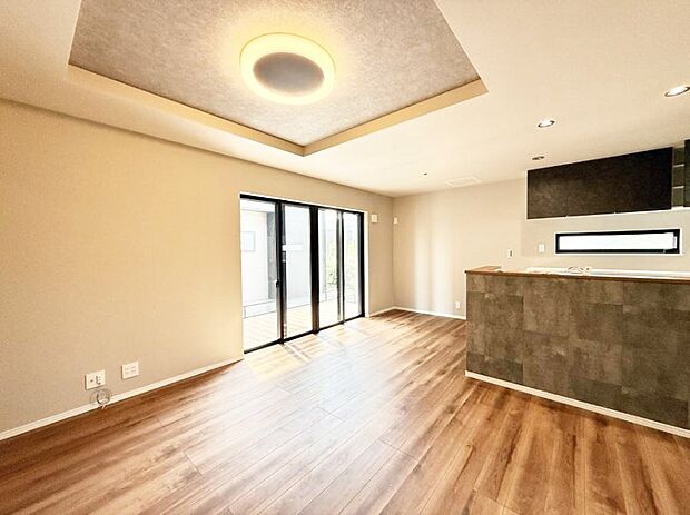 ■心落ち着く場所、ゆったり過ごせるリビング