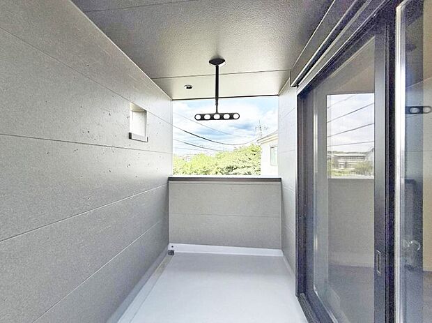 ■ 季節の移ろいを感じられる開放的な空間です