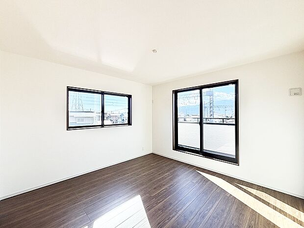 ■窓の配置や通気性の良い設計で部屋の空気がこもらず、常に新鮮な空気が流れます