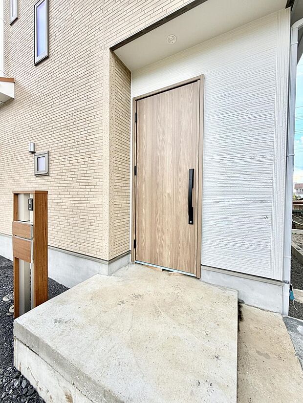 ■ 心地よい暮らしへとつながる、温かい玄関