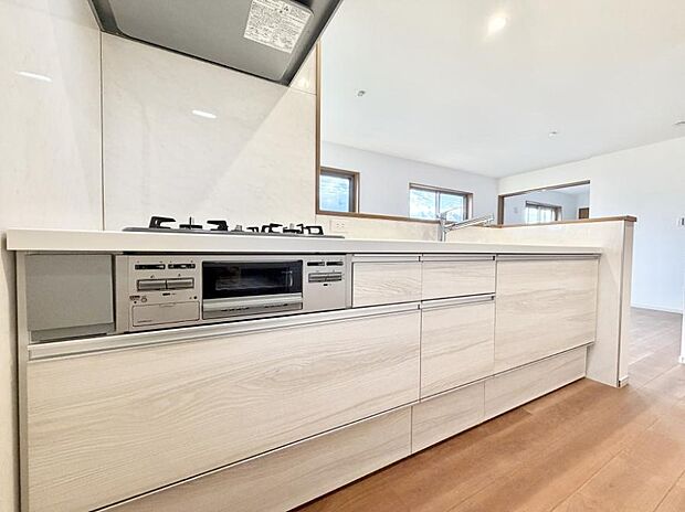 ■シンプルで美しく心地よい時間を生むキッチン空間