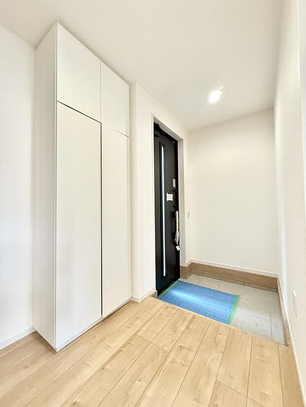 ■ ここから始まる一日、すっきり整った玄関