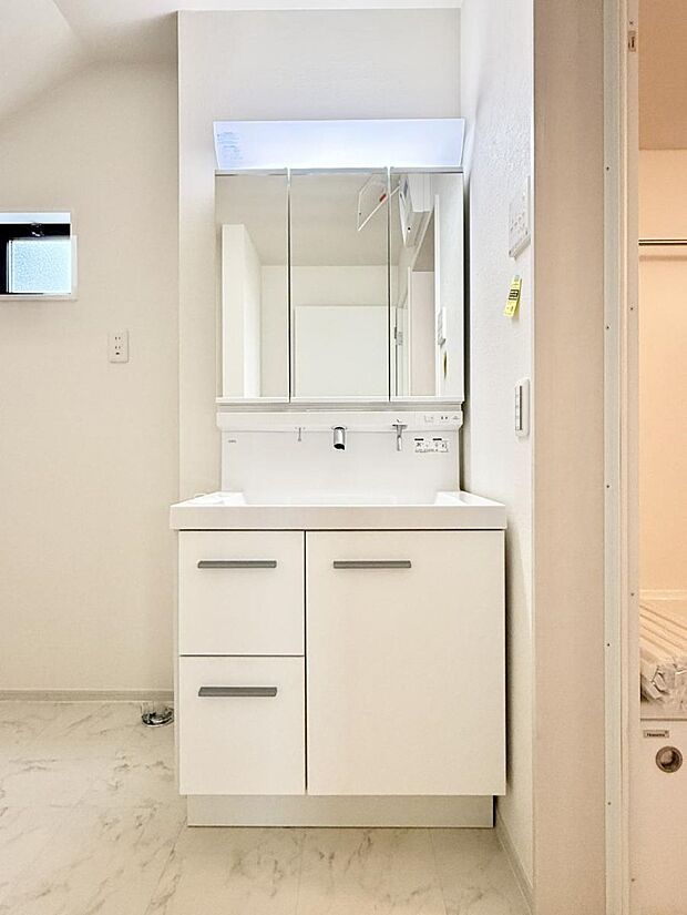 ■朝の準備がスムーズにできる広さです