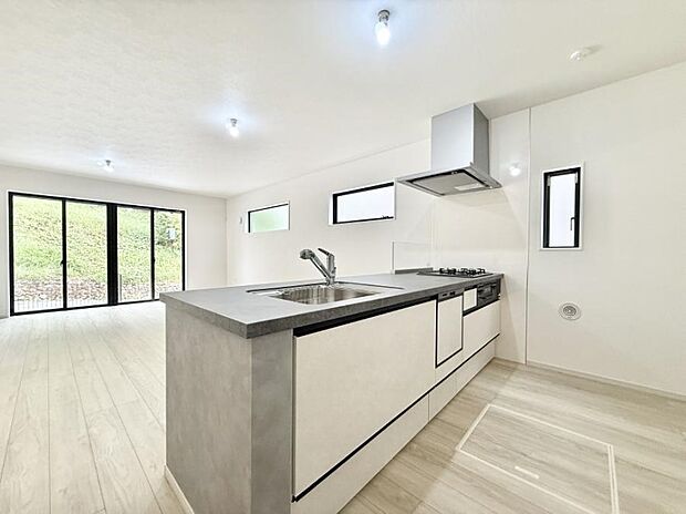 ■家族の絆を深める、温もりのあるキッチン