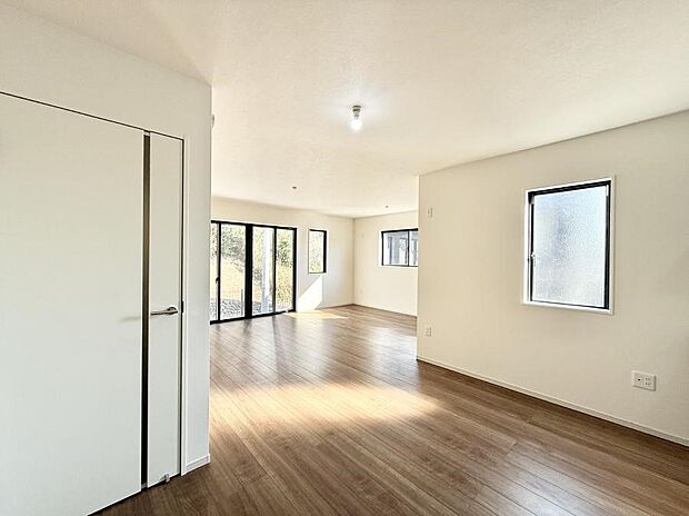 ■くつろぎと笑顔が集まる、心温まるリビング