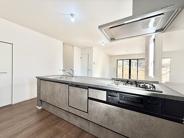 ■作る楽しみと食べる幸せを届けるキッチン