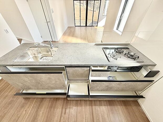 ■料理がもっと楽しくなる、快適なキッチン空間