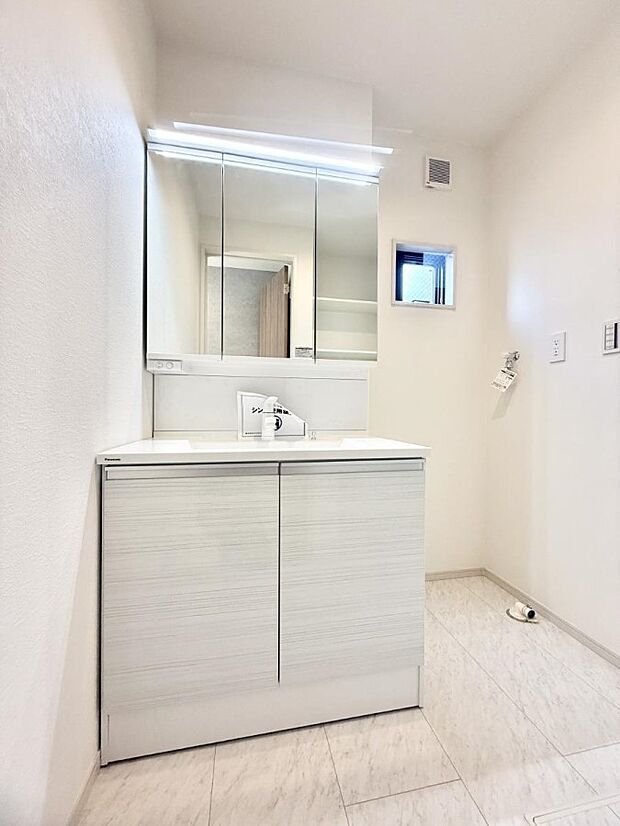 ■朝の準備がスムーズにできる広さです