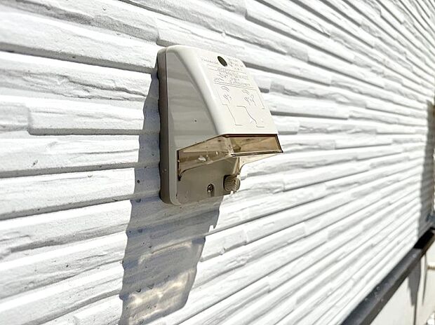 ■屋外に電源コンセントがあれば、高圧洗浄機で窓や外壁を掃除するなど便利です。