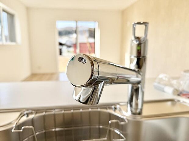 ■屋外に電源コンセントがあれば、高圧洗浄機で窓や外壁を掃除するなど便利です。