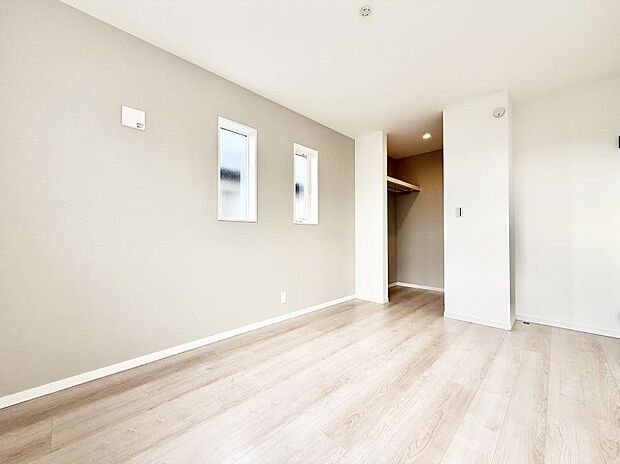 ■落ち着いた色合いのお部屋で穏やかな時間を楽しめます